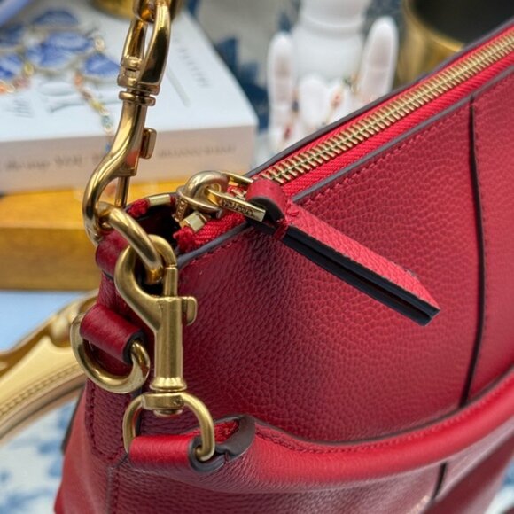 🆕 OROTON 🧿 NWOT Lily Zip Top Leather Crossbody, Red - Picture 6 of 16
